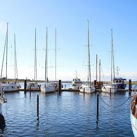 דירה 4 Personen In *