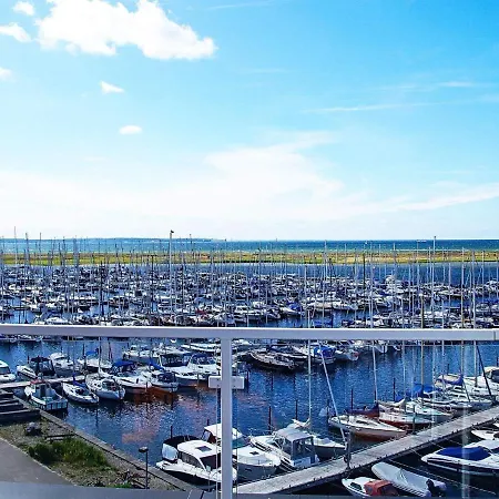 Stilvolle Penthauswohnung An Der Ostsee * Wendtorf